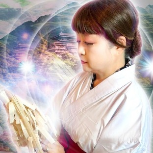 靈媒師慈燁（じよう）先生