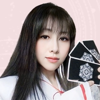 茉莉（まり）先生